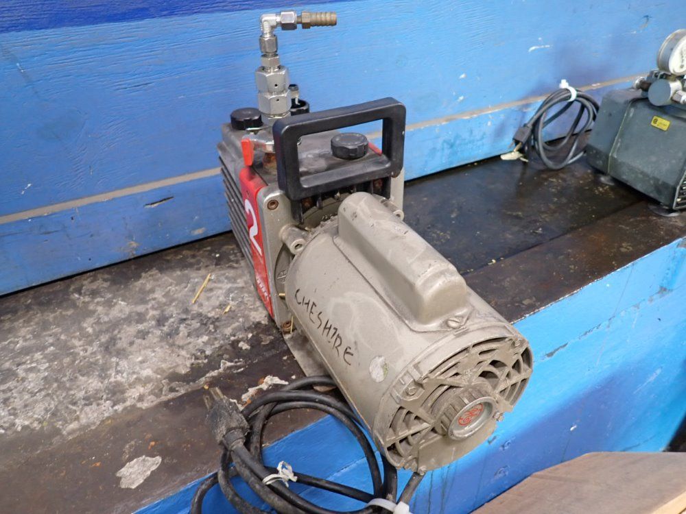 Edwards 1/3 Hp Vacuum Pump - E2m2
