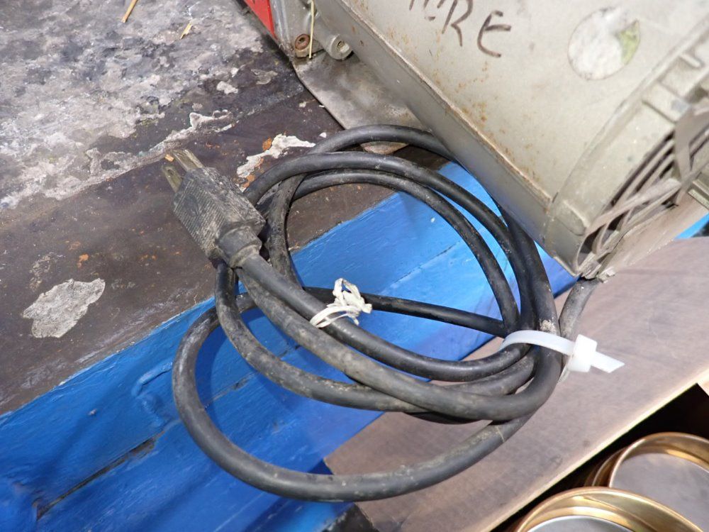 Edwards 1/3 Hp Vacuum Pump - E2m2