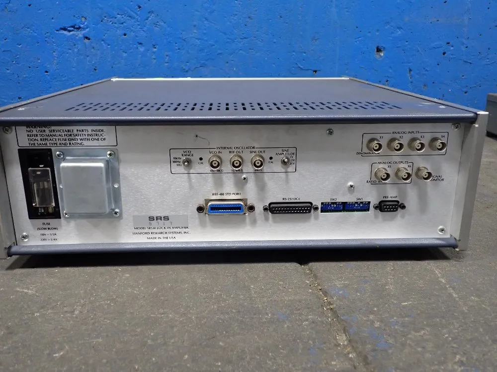 Stanford Research Systems Lock-in Amplifier - Sr530