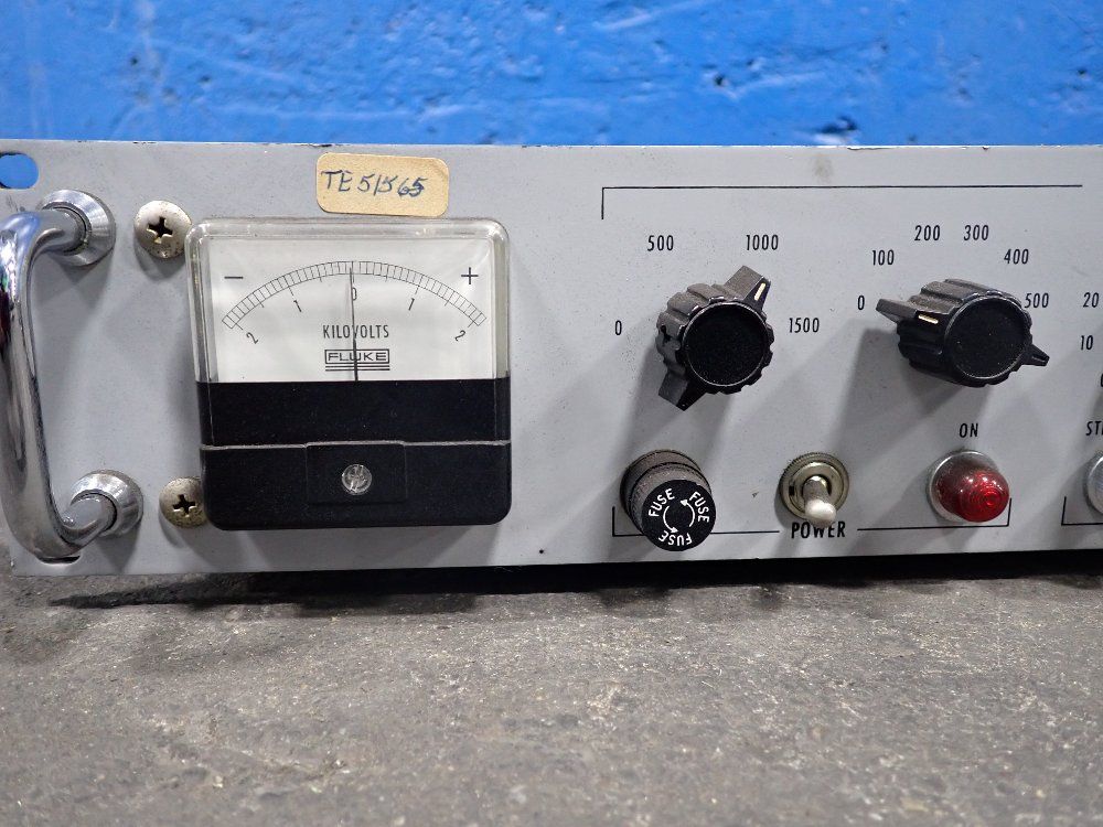 Fluke High Voltage Power Supply - 412b