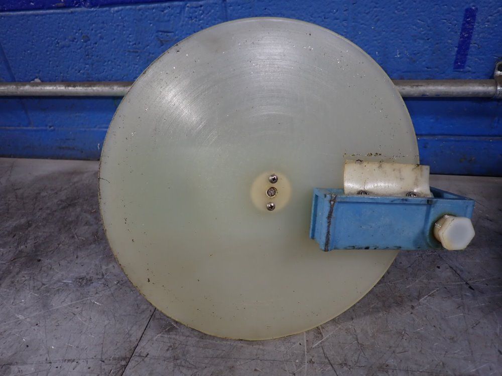 Rustlick 11 1/2" Wheel Skimmer