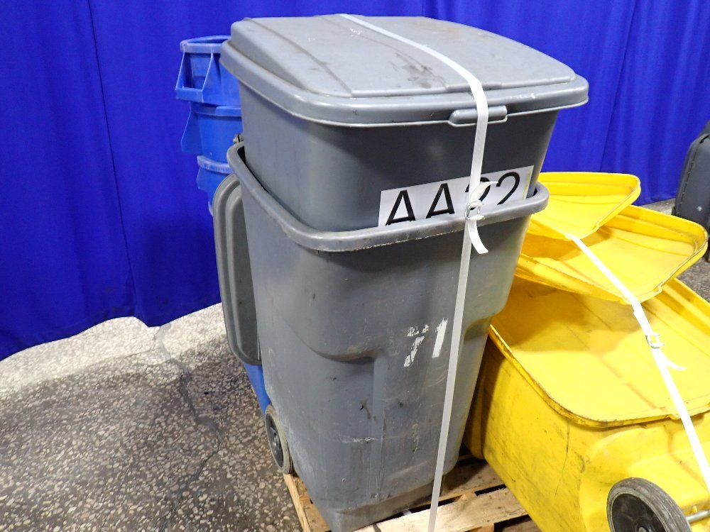 32 Gal Waste Containers