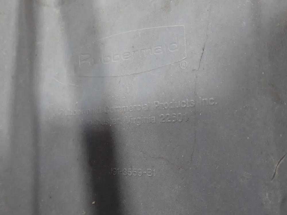 Rubbermaid Waste Containers