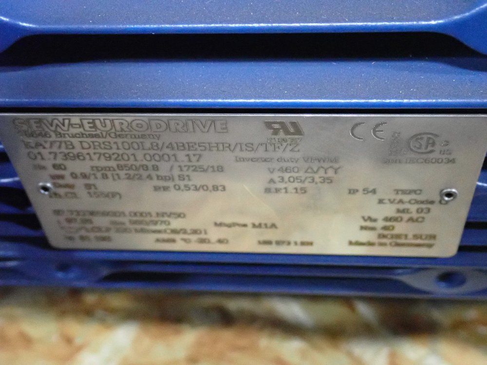 Sew-eurodrive 1/2hp Gear Drive - Ka77b Drs100l8/4be5hr/is/tf/z