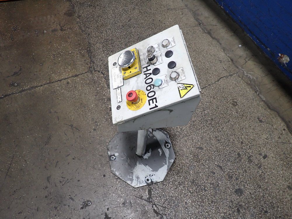 Operator Stand - Ecs-4051