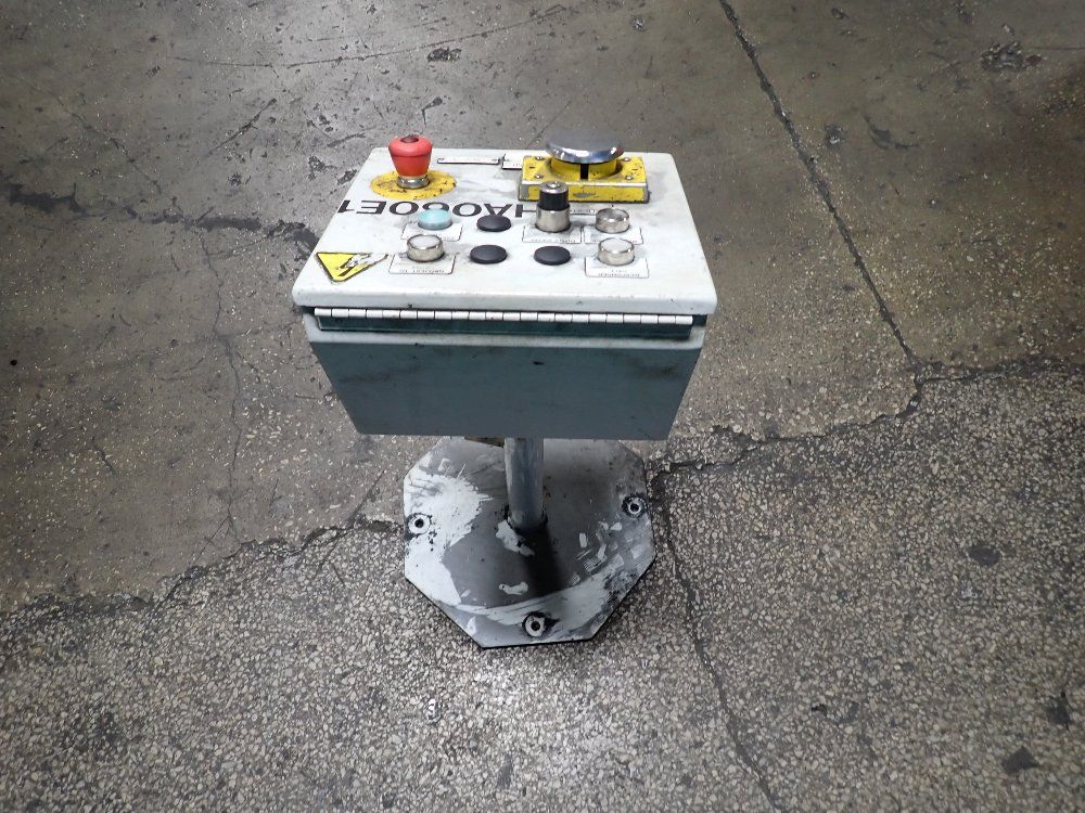 Operator Stand - Ecs-4051