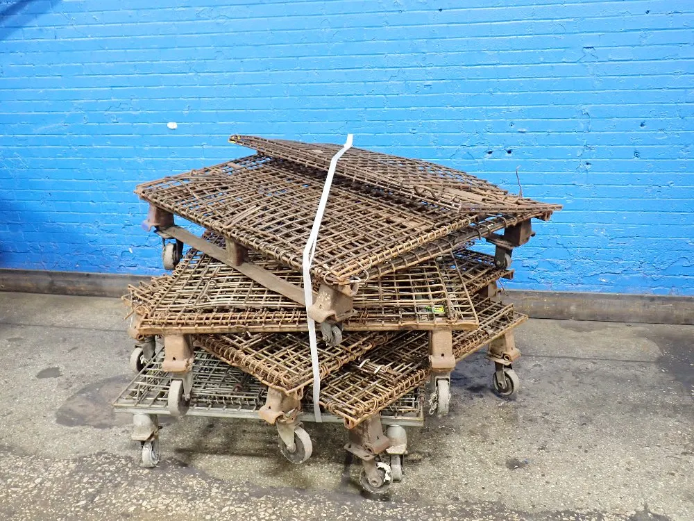 PORTABLE COLLAPSIBLE BASKETS