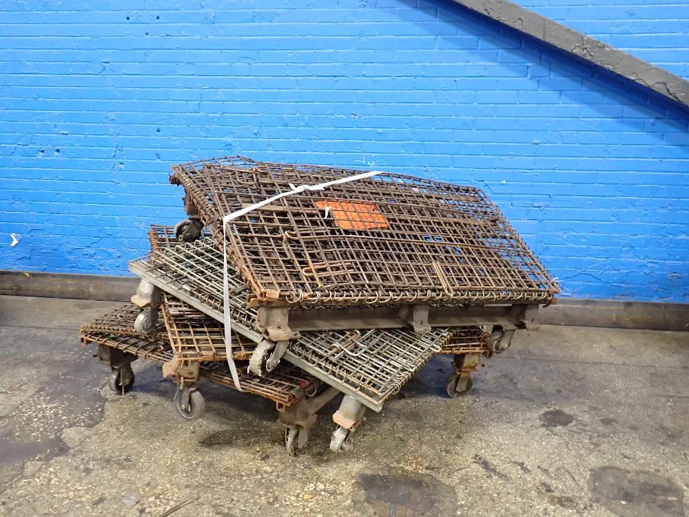 PORTABLE COLLAPSIBLE BASKETS