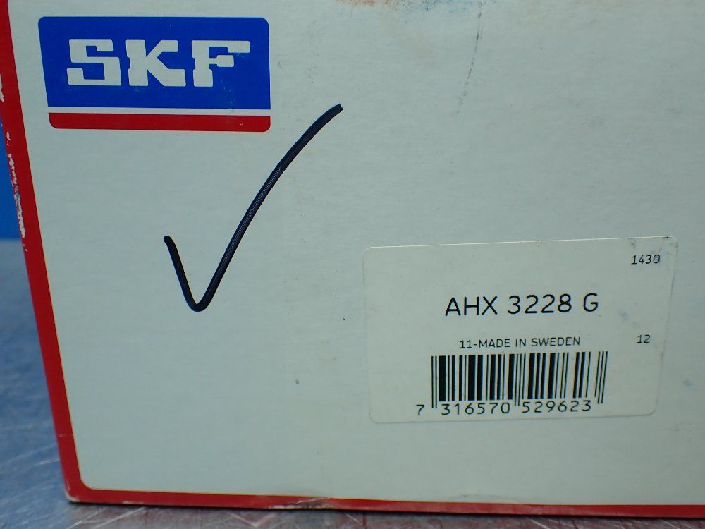 Skf 135 Mm Bore Dia., M150 X 2 Thread Size Withdrawal Sleeve - Ahx 3228 G