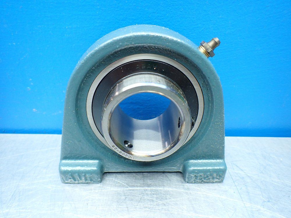 Ami Bearings Tapped Base, 1-3/4 In Bore, Cast Iron Material 2 Pillow Block Ball Bearing Units - Uctb209-28