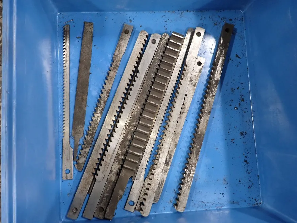 Davis 18 1/2" X 29 1/4" Keyseater