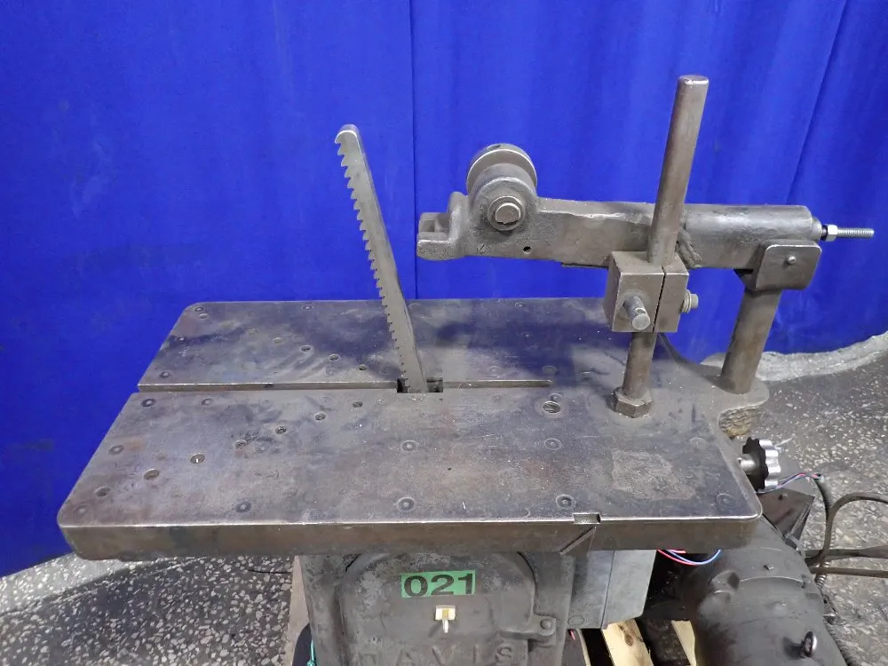 Davis 18 1/2" X 29 1/4" Keyseater