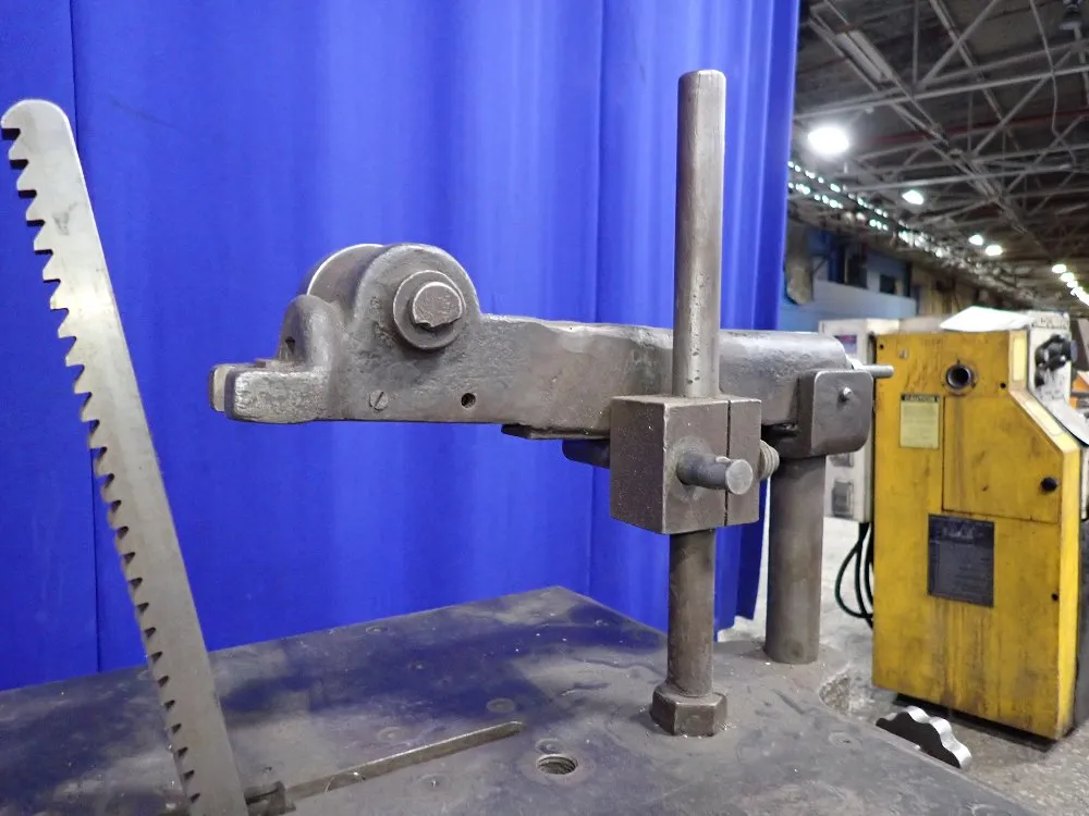 Davis 18 1/2" X 29 1/4" Keyseater