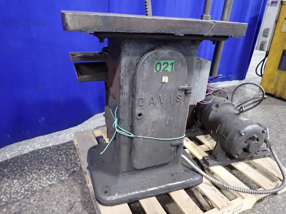 Davis 18 1/2" X 29 1/4" Keyseater