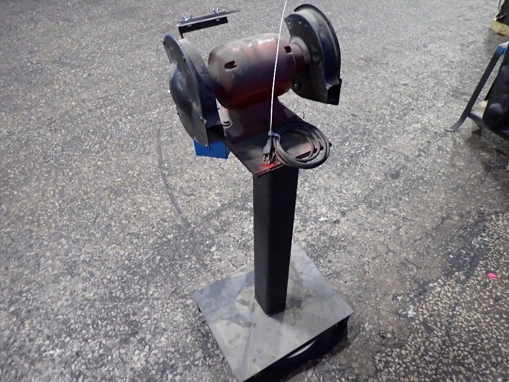 Pedestal Grinder