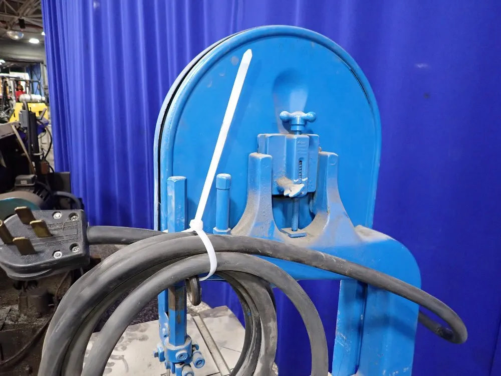 Delta 13 1/2" Vertical Band Saw