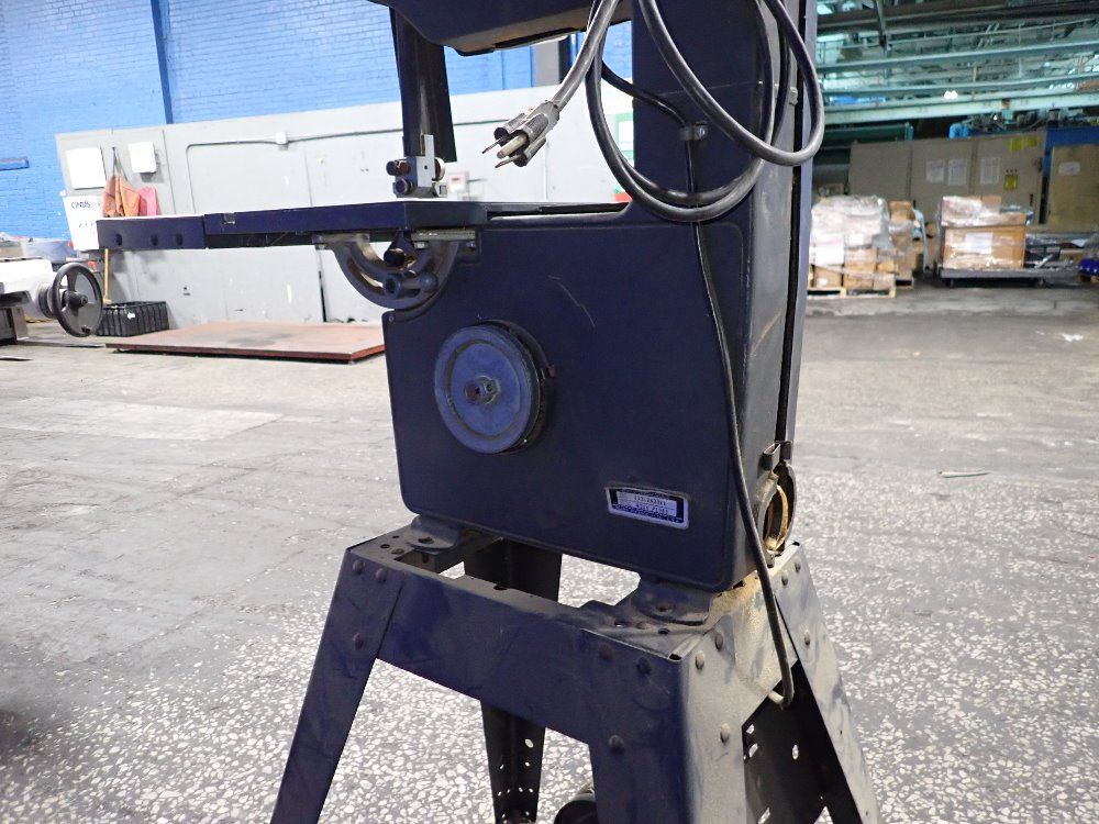 Craftsman 12" Vertical Band Saw - 113.243311