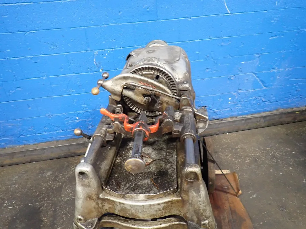 Ridgid Pipe Threading Machine - 535