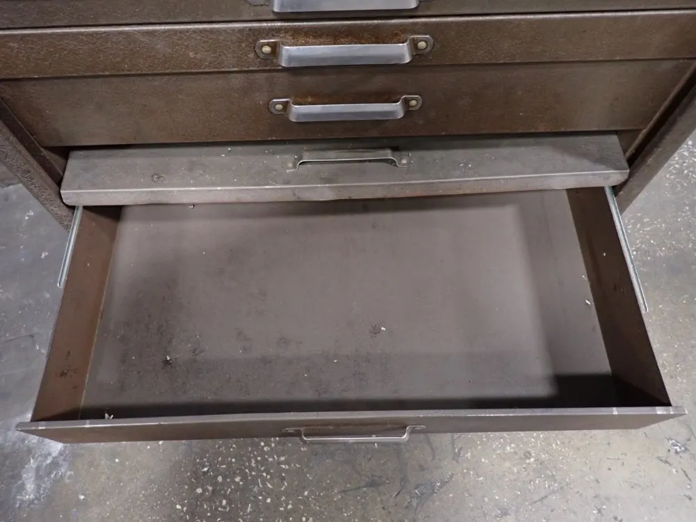 25"x18 1/2" Tool Cabinet