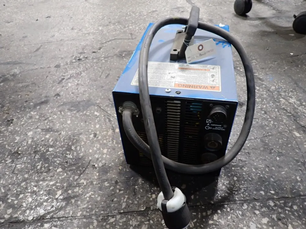 Miller 140 Ah Welder - Maxstar 175