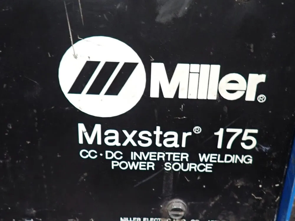 Miller 140 Ah Welder - Maxstar 175