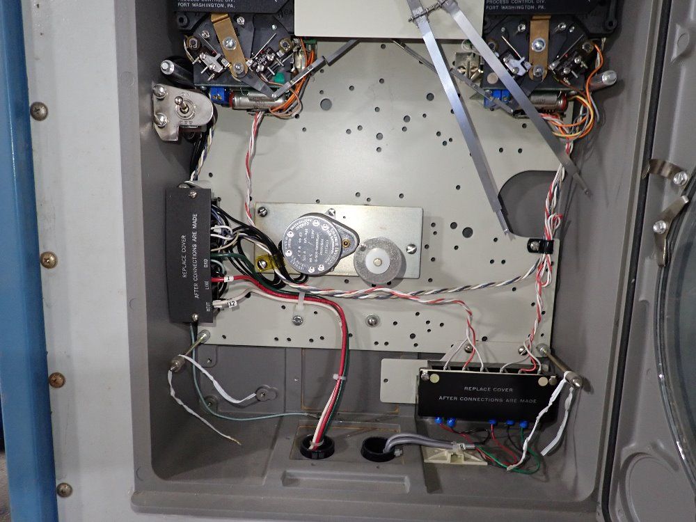 Thermotron 38" X 38" X 35" Environmental Chamber - Sm-32c Mini-max