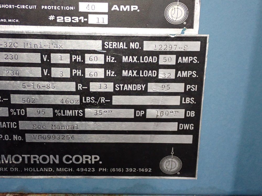 Thermotron 38" X 38" X 35" Environmental Chamber - Sm-32c Mini-max