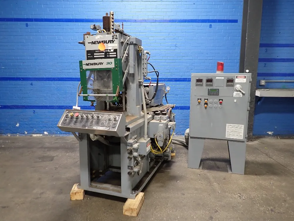 Newbury Vertical Injection Molder - V4-30ars