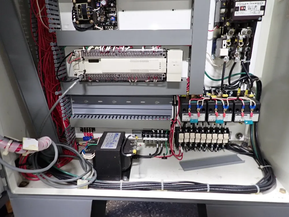 Newbury Vertical Injection Molder - V4-30ars