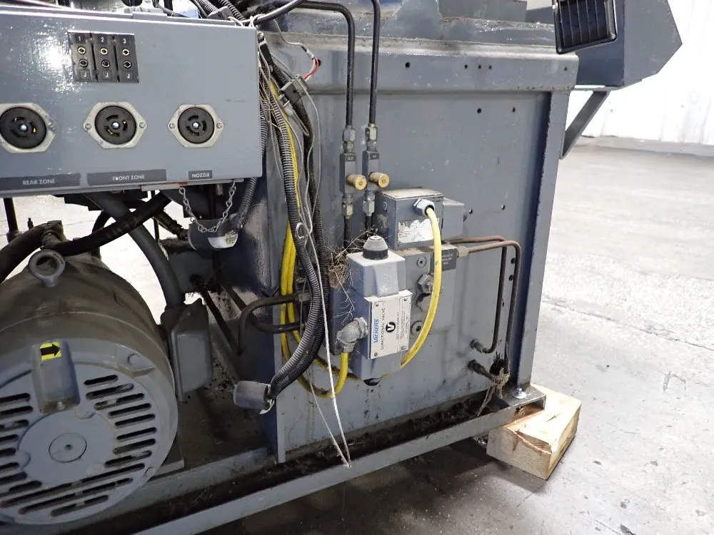 Newbury Vertical Injection Molder - V4-30ars