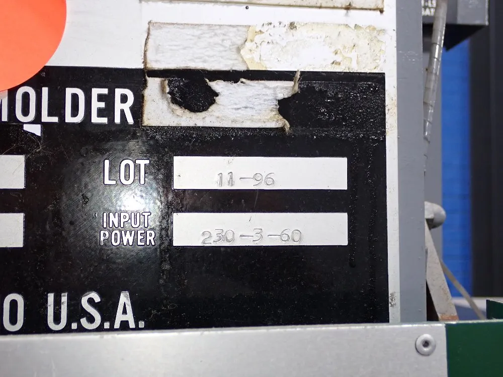 Newbury Vertical Injection Molder - V4-30ars