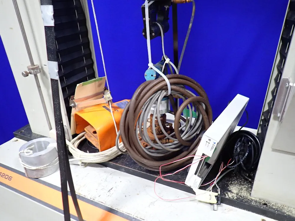 Instron Universal Testing Machine - 4206
