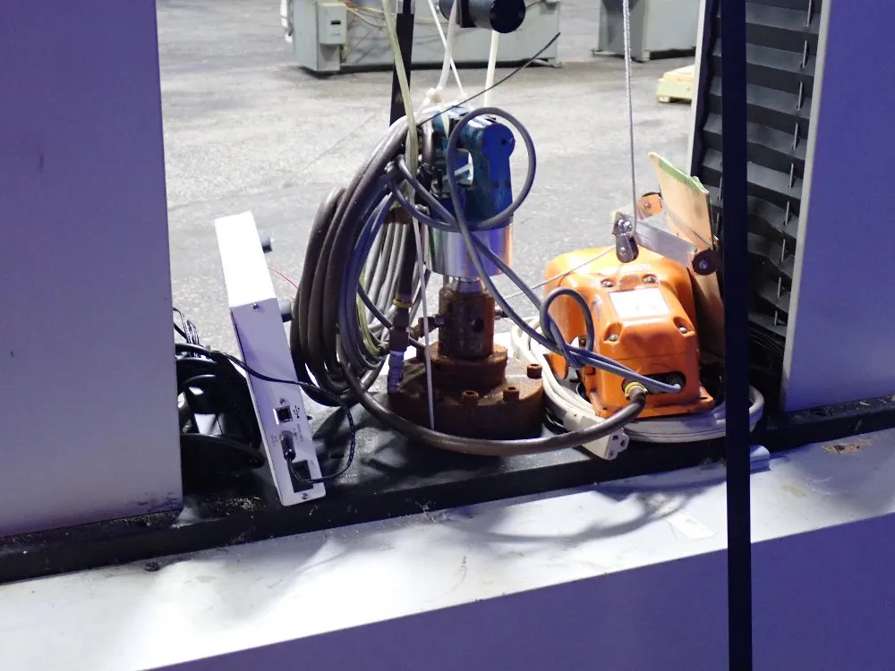 Instron Universal Testing Machine - 4206