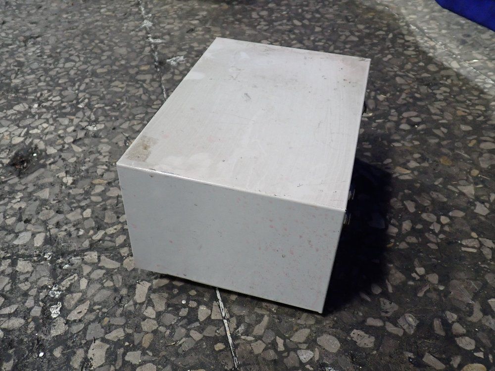 Engis Electronic Dispenser - Emc-2