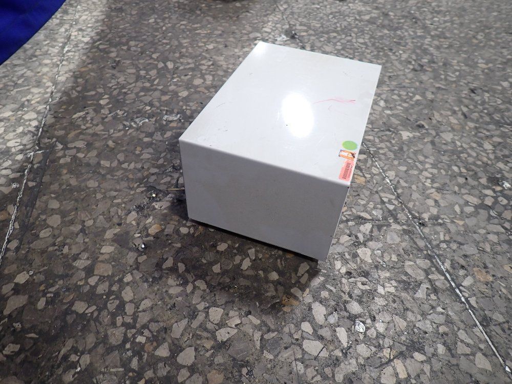 Engis Electronic Dispenser - Emc-2