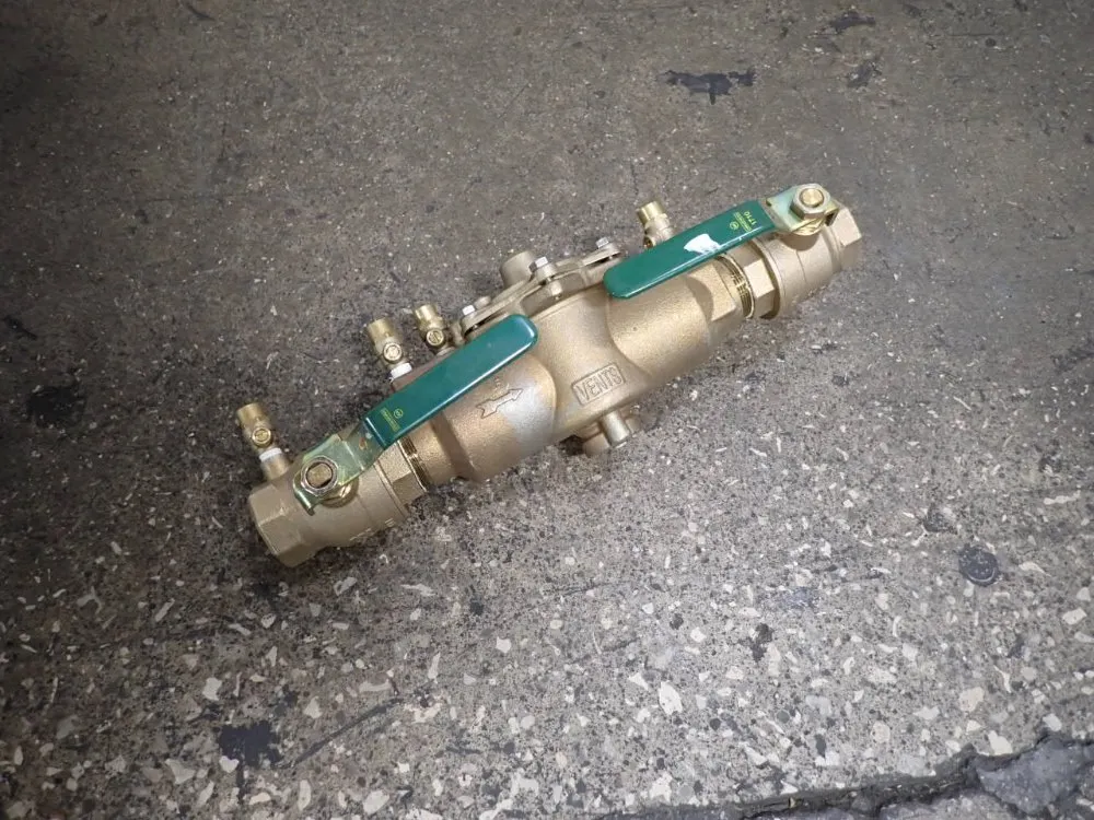 Watts 1 1/2" Valve - Lf009m2qt