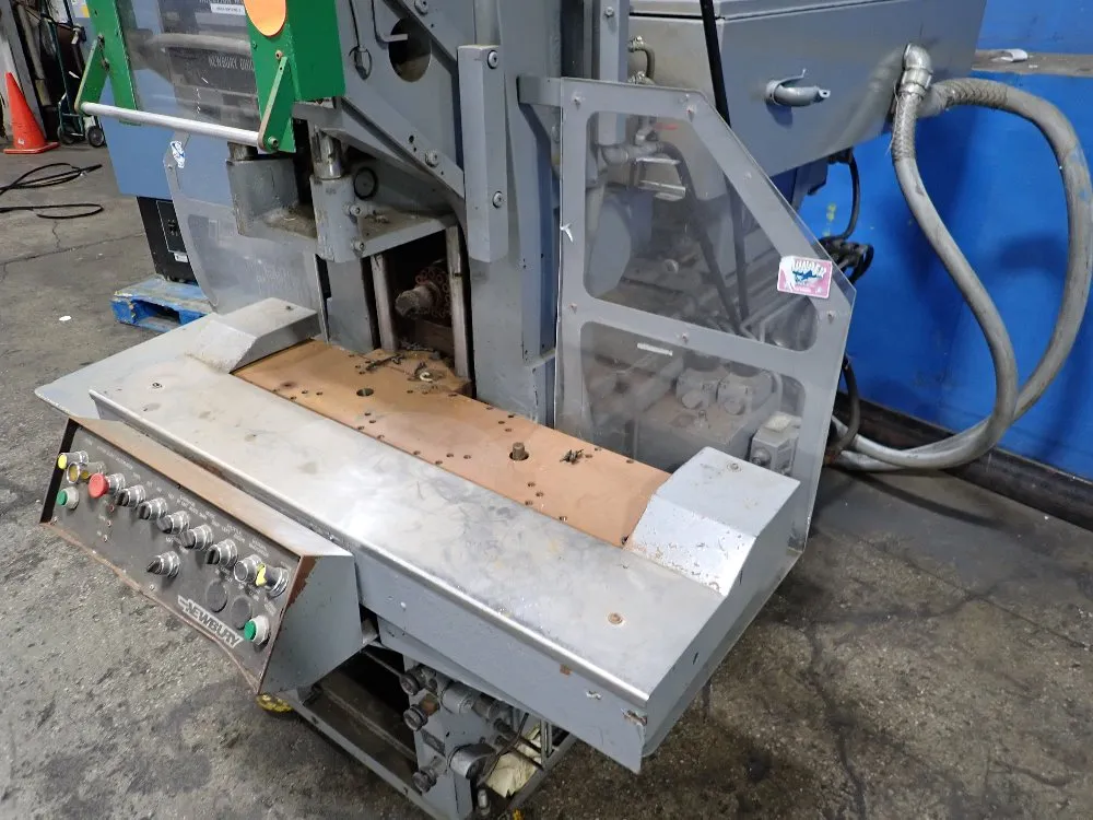 Newbury Vertical Injection Molder - V4 30ars