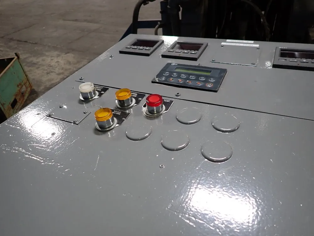 Newbury Vertical Injection Molder - V4 30ars