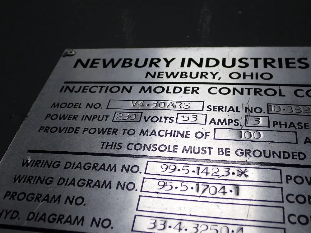 Newbury Vertical Injection Molder - V4 30ars
