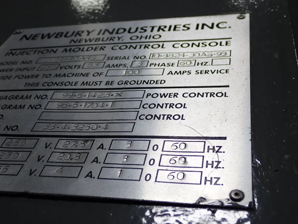 Newbury Vertical Injection Molder - V4 30ars