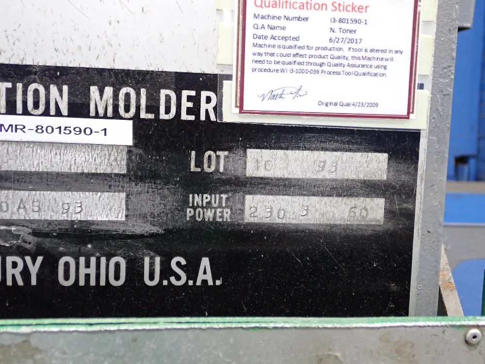 Newbury Vertical Injection Molder - V4 30ars