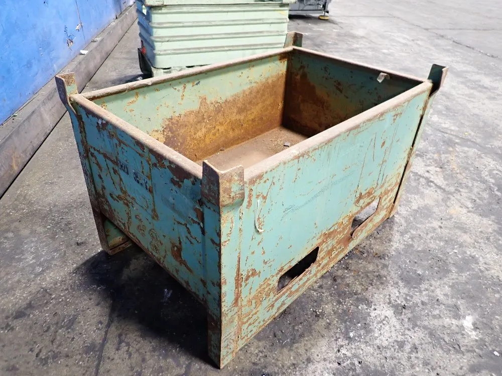 34" X 21" X 14" Stackable Metal Basket