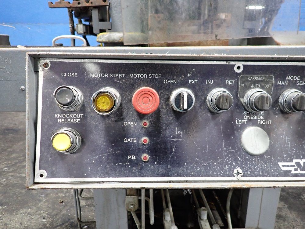 Newbury Vertical Injection Molder - V5-30ars