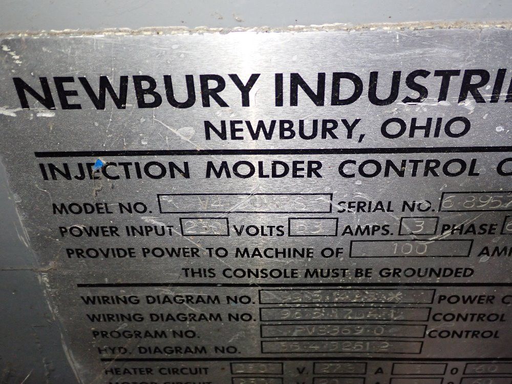 Newbury Vertical Injection Molder - V14 30ars