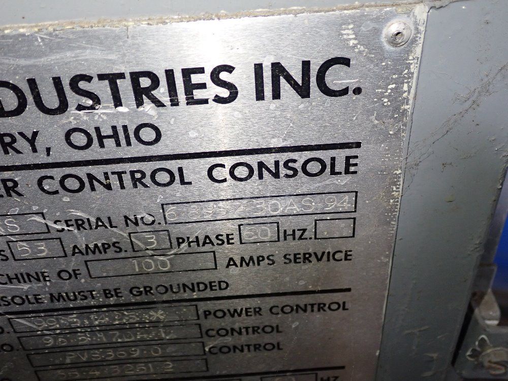 Newbury Vertical Injection Molder - V14 30ars