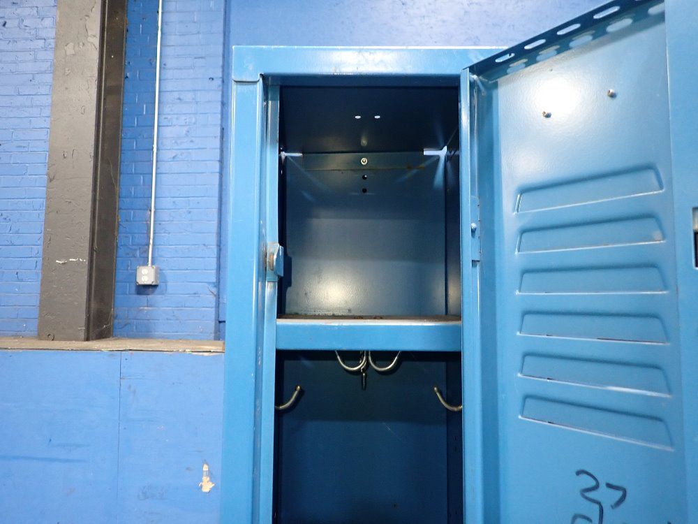 12 Lockers/10 1/2" X 9" X 58" Locker Units
