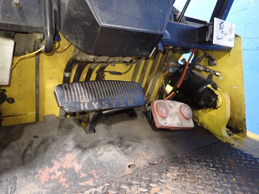 Hyster 12000 Lbs Propane Forklift - S155xl2