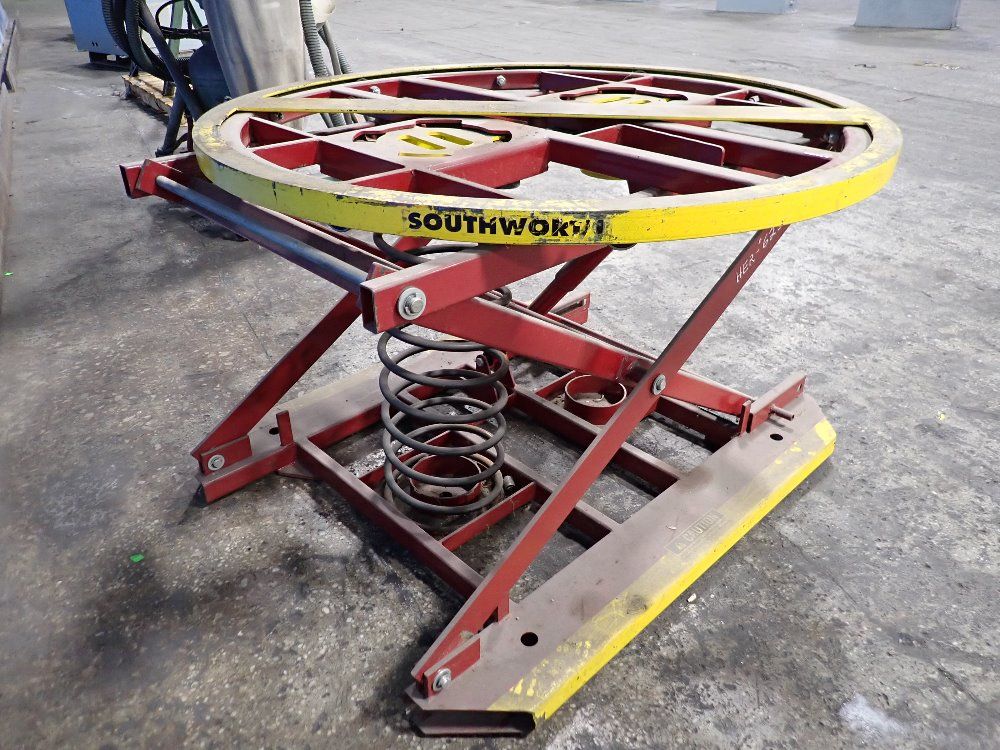 Southworth 43 1/2" Lift Table