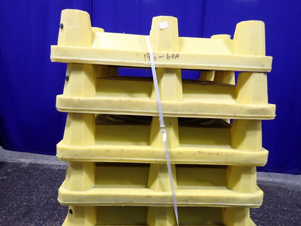 Ultratech International Inc 66 Gallons Containment Pallets