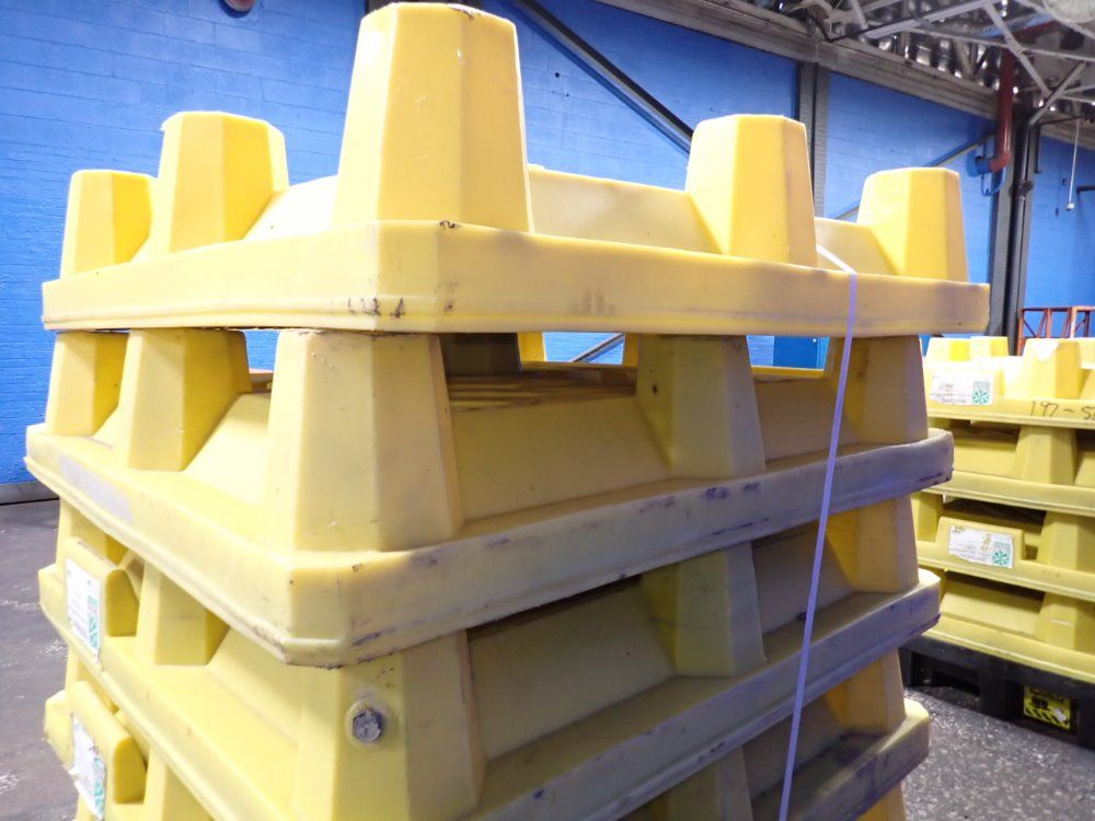 Ultratech International Inc 66 Gallons Containment Pallets